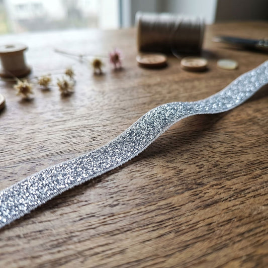 Cinta Glitter Plata Angosta Metalizada — Sartoria Studio