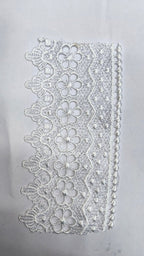 Encaje de Guipur Ancho con Flores Festoneado Blanco 8 cm — mercería Sartoria Studio, Independencia 395