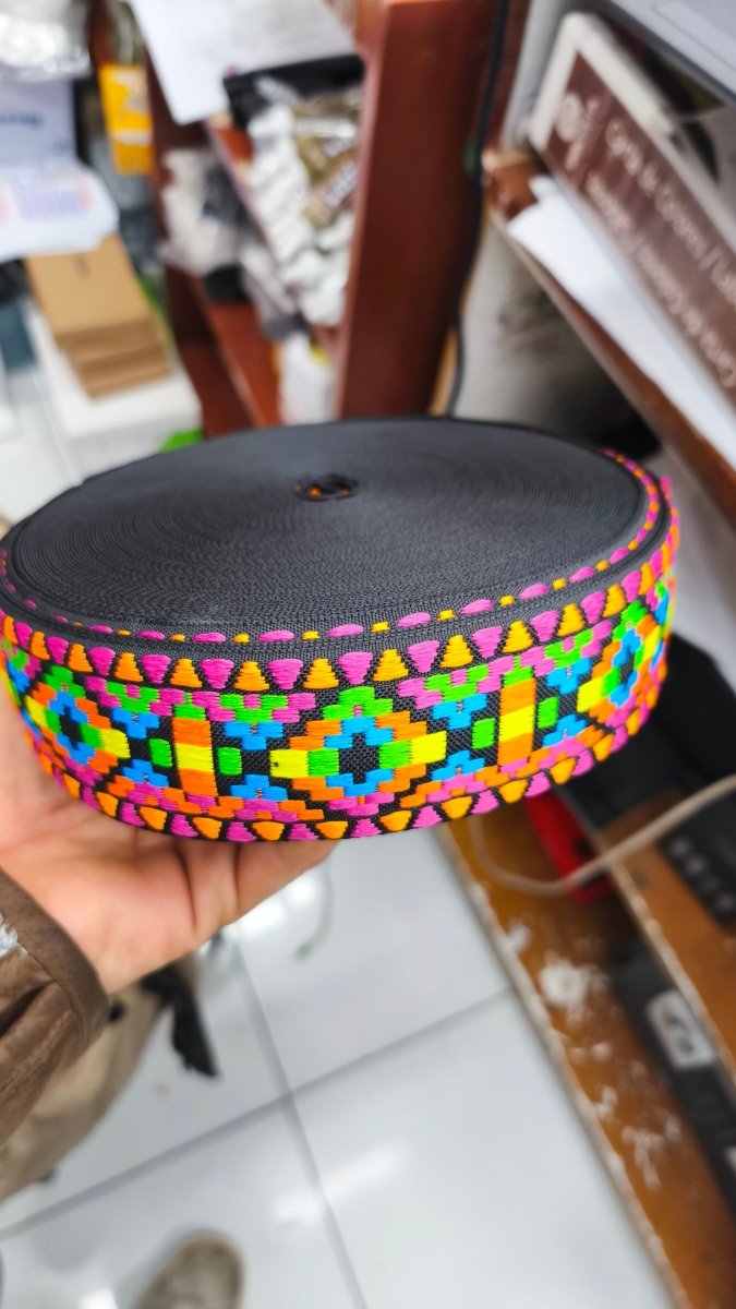 Pasamanería Étnica 4.5 cm — Pieza 27 m, pasamanería decorativa por metro — Sartoria Studio