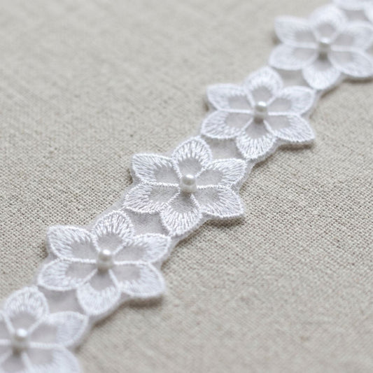 Tira de Organza con Flores y Perla Blanca — Sartoria Studio